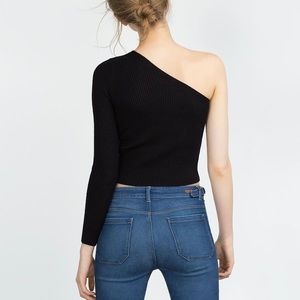 ZARA KNIT ONE LONG SLEEVE ASYMMETRICAL BLACK TOP